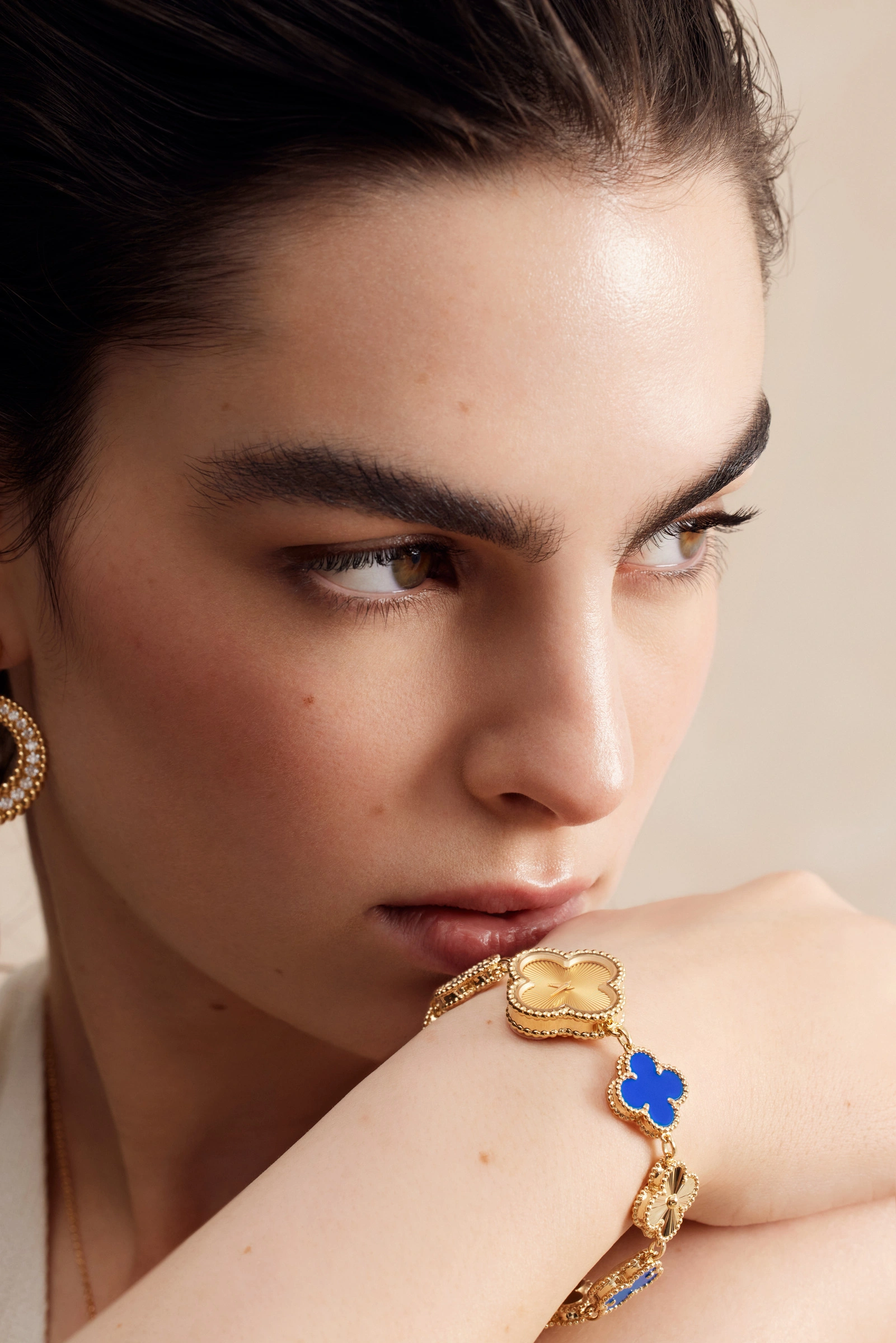 Beauty and jewellery retouching